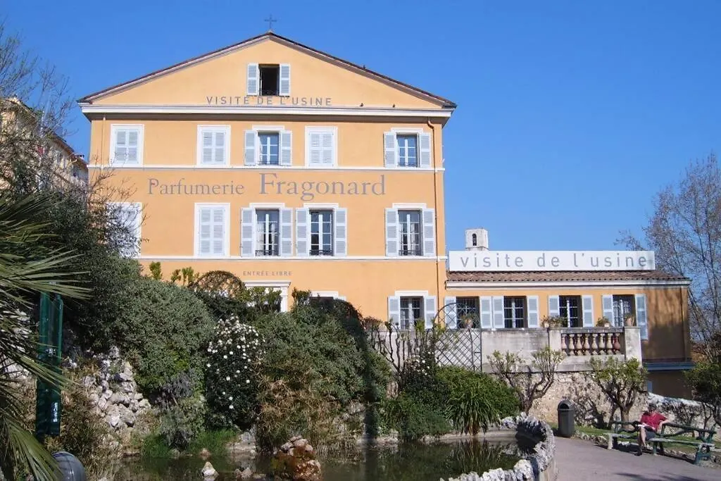 3 Pieces Neuf Au Pied Des Musees - Wifi & Parking Grasse